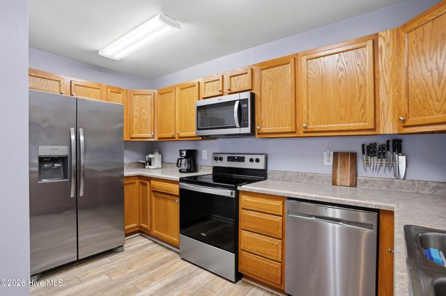 6235 Michelas Bay Lane, Wilmington, NC 28409