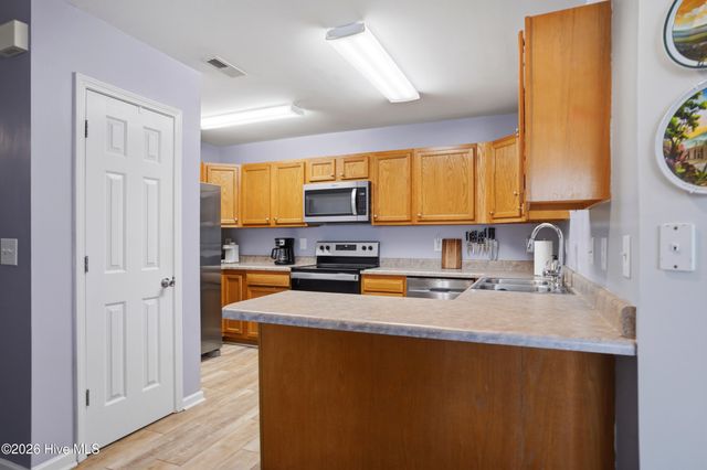 6235 Michelas Bay Lane, Wilmington, NC 28409