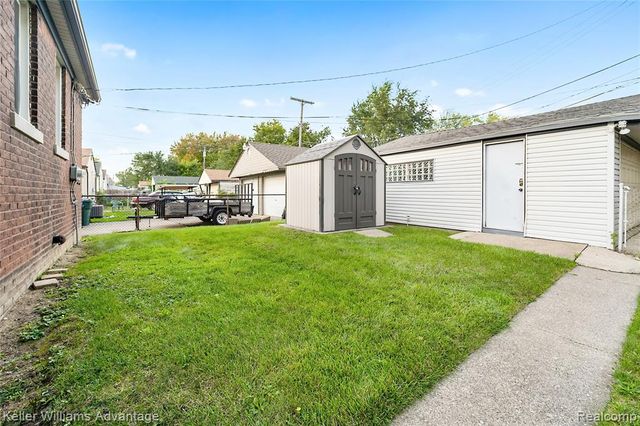 1524 Cicotte Avenue, Lincoln Park, MI 48146