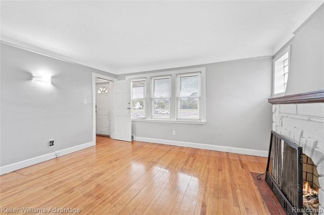 1524 Cicotte Avenue, Lincoln Park, MI 48146