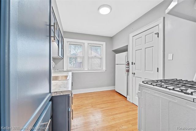 1524 Cicotte Avenue, Lincoln Park, MI 48146