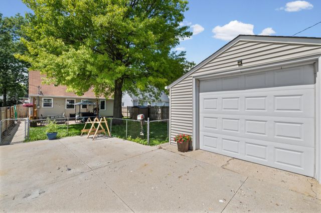 5849 44th Avenue S, Minneapolis, MN 55417
