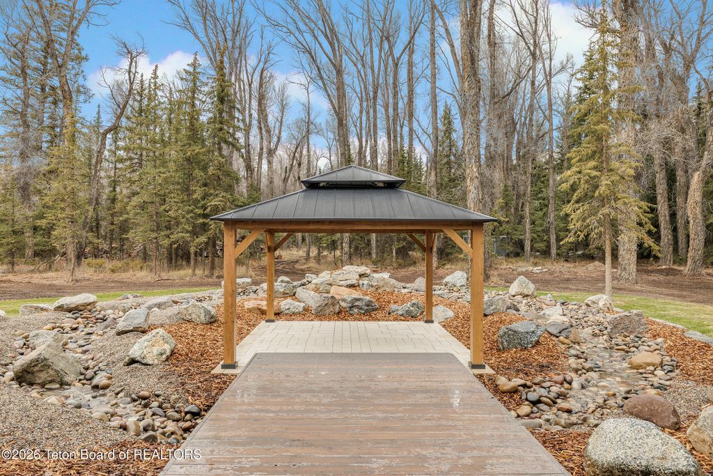 8910 PORTER LOOP, Jackson, WY 83001 photo 24
