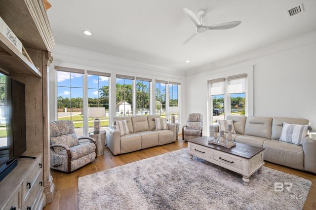 902 Inlet Circle, Gulf Shores, AL 36542