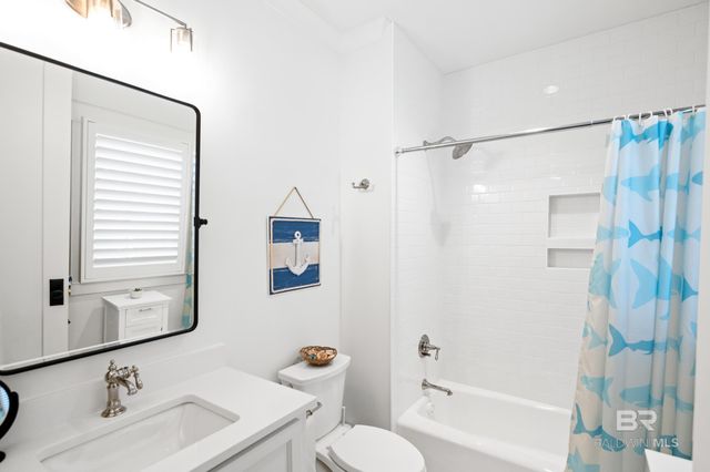 902 Inlet Circle, Gulf Shores, AL 36542