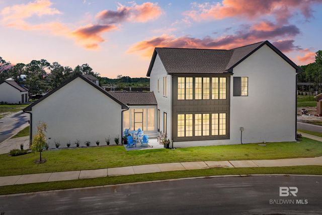 902 Inlet Circle, Gulf Shores, AL 36542