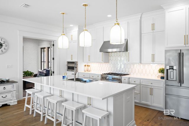 902 Inlet Circle, Gulf Shores, AL 36542