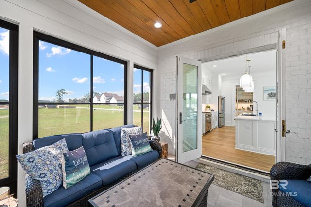 902 Inlet Circle, Gulf Shores, AL 36542