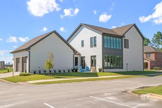 902 Inlet Circle, Gulf Shores, AL 36542