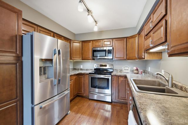 7694 Kennesaw Drive, West Chester, OH 45069