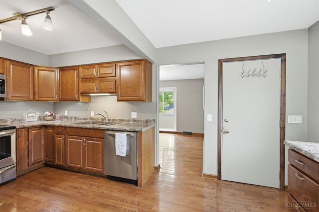 7694 Kennesaw Drive, West Chester, OH 45069