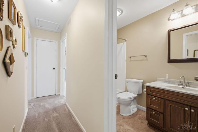 7694 Kennesaw Drive, West Chester, OH 45069