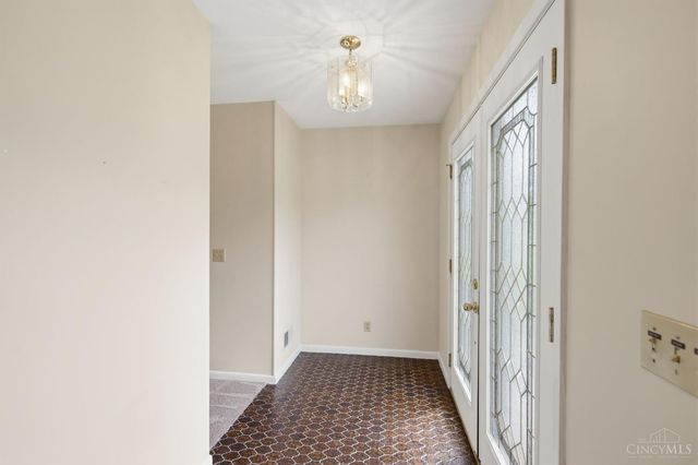 7694 Kennesaw Drive, West Chester, OH 45069
