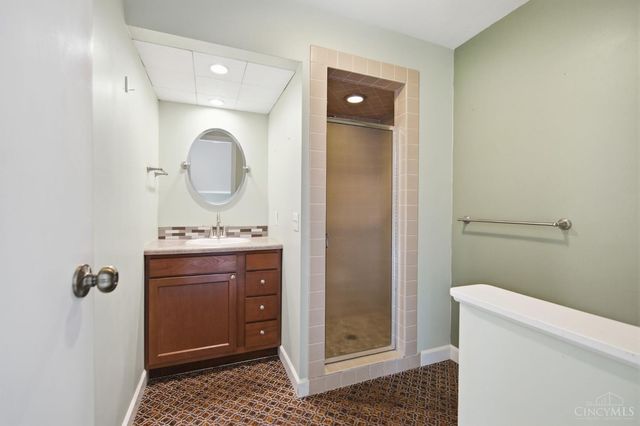 7694 Kennesaw Drive, West Chester, OH 45069