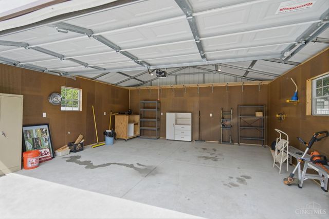 7694 Kennesaw Drive, West Chester, OH 45069