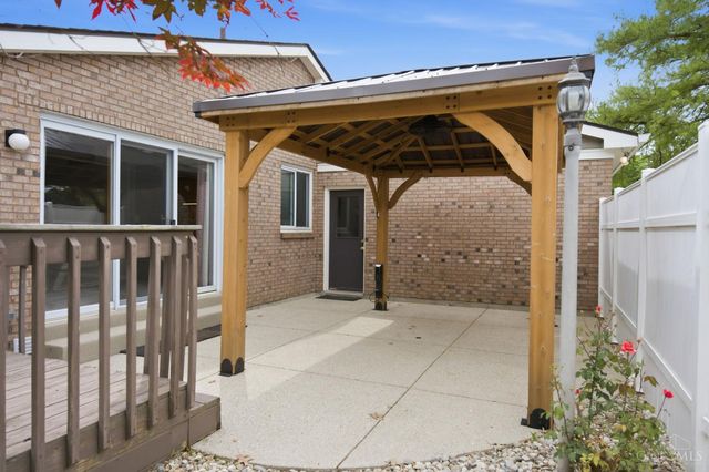 7694 Kennesaw Drive, West Chester, OH 45069
