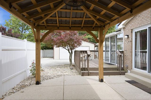 7694 Kennesaw Drive, West Chester, OH 45069