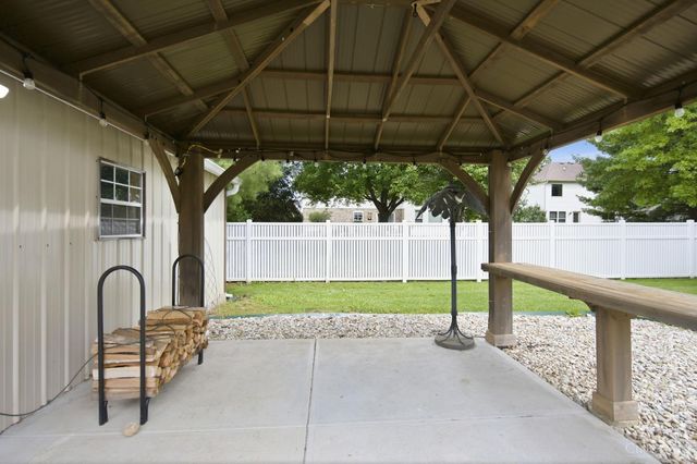 7694 Kennesaw Drive, West Chester, OH 45069