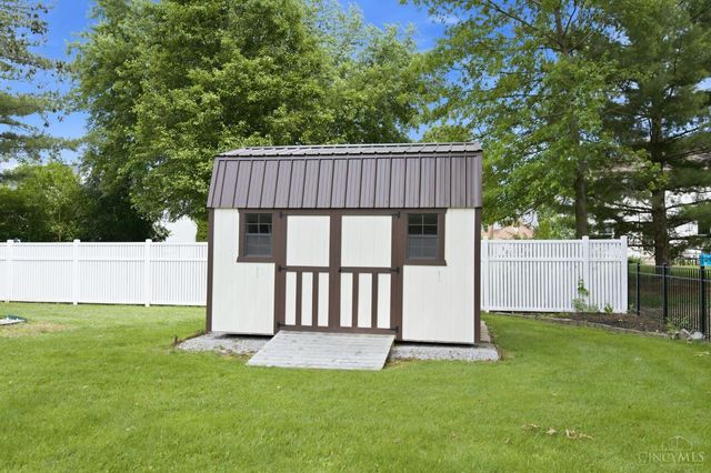 7694 Kennesaw Drive, West Chester, OH 45069