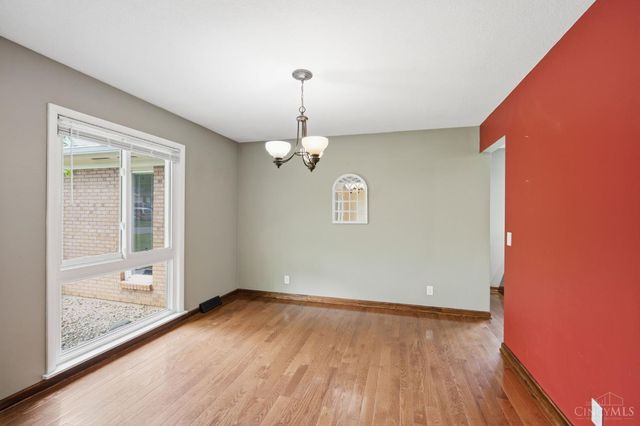 7694 Kennesaw Drive, West Chester, OH 45069