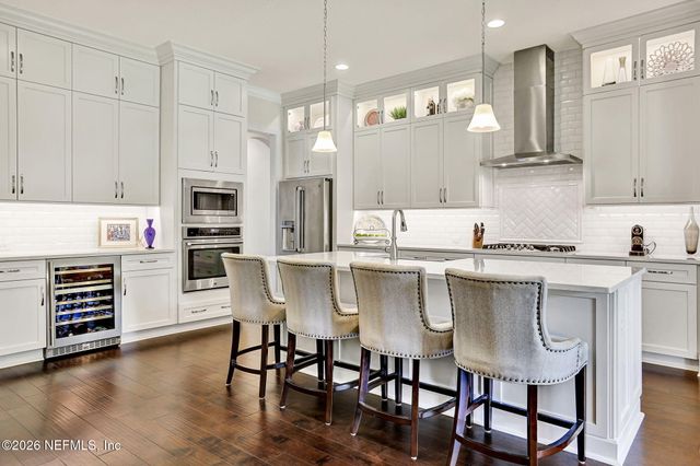 2660 FAIRWAY FARMS Court, Jacksonville, FL 32223