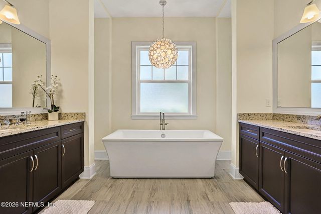 2660 FAIRWAY FARMS Court, Jacksonville, FL 32223