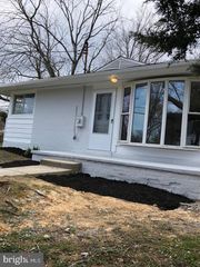 1900 RAY LEONARD RD, Landover, MD 20785