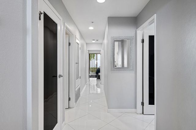 2601 S Broadmoor 24, Palm Springs, CA 92264