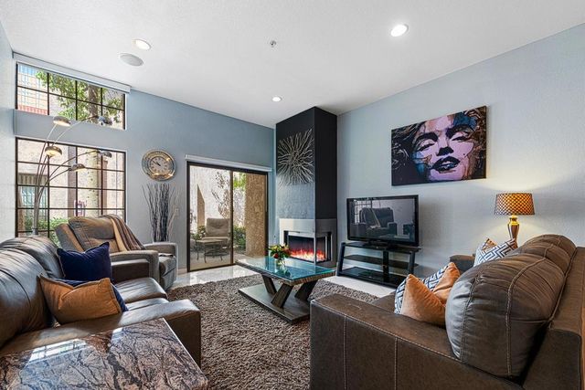 2601 S Broadmoor 24, Palm Springs, CA 92264