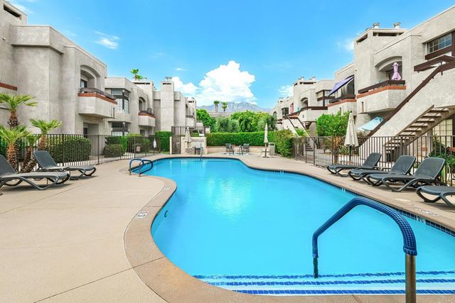 2601 S Broadmoor 24, Palm Springs, CA 92264