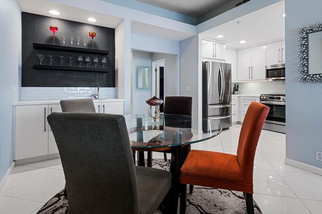 2601 S Broadmoor 24, Palm Springs, CA 92264
