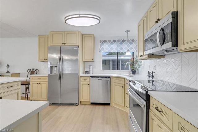 26287 Queen Mary LN, Bonita Springs, FL 34135