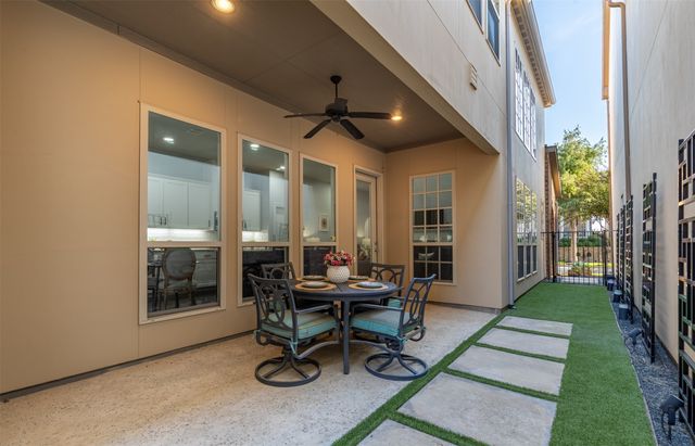 2209 Longwood Drive, Carrollton, TX 75010