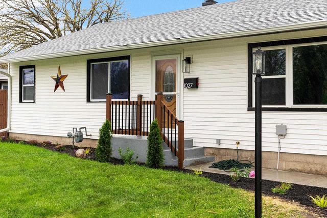 1027 Thomas Street, Janesville, WI 53545