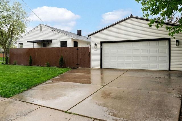 1027 Thomas Street, Janesville, WI 53545