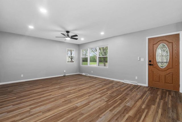 1027 Thomas Street, Janesville, WI 53545