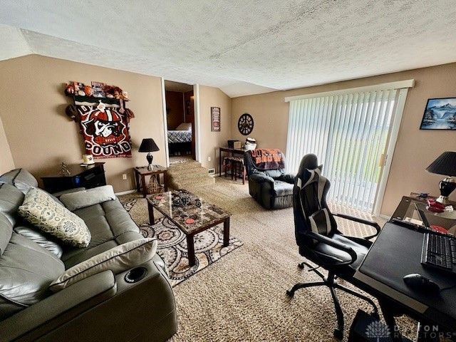 3079 Rocky Point Road, Springfield, OH 45502