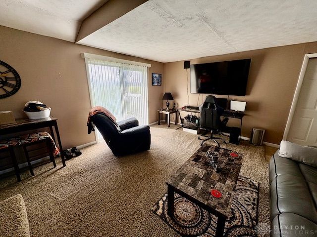 3079 Rocky Point Road, Springfield, OH 45502