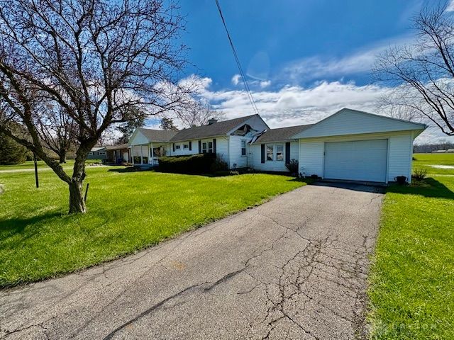 3079 Rocky Point Road, Springfield, OH 45502