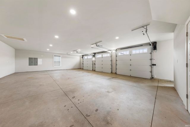 11499 W Nobles Chapel Road, Elberfeld, IN 47613