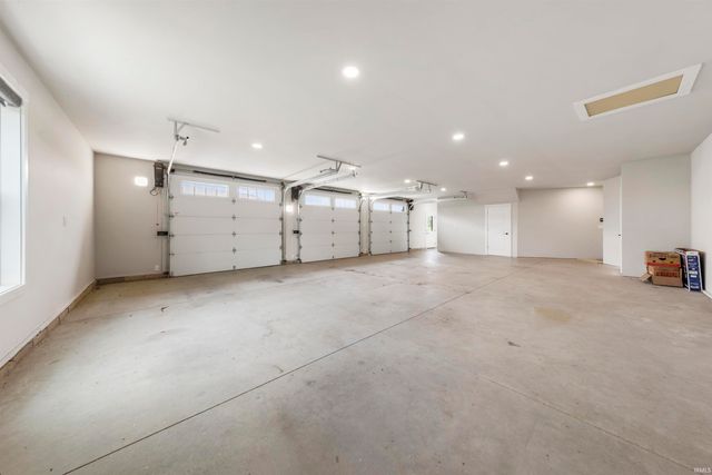 11499 W Nobles Chapel Road, Elberfeld, IN 47613