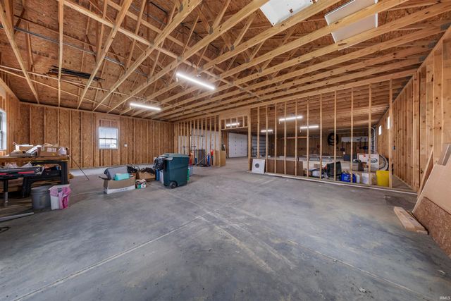 11499 W Nobles Chapel Road, Elberfeld, IN 47613