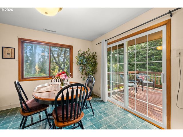 33512 Se HURLBURT Rd, Corbett, OR 97019