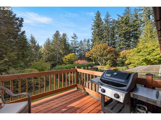 33512 Se HURLBURT Rd, Corbett, OR 97019
