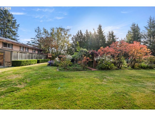 33512 Se HURLBURT Rd, Corbett, OR 97019