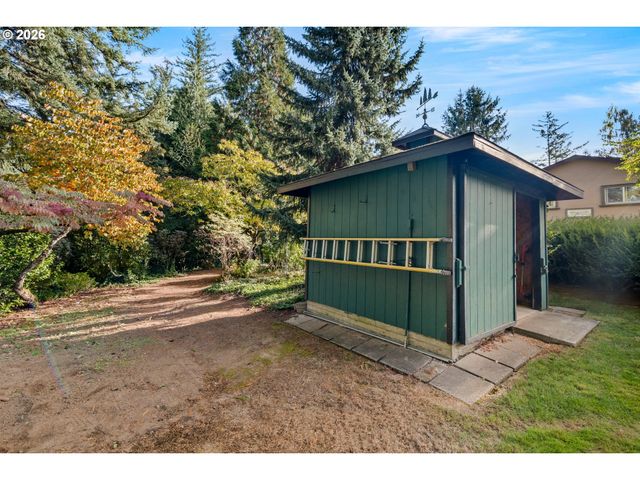 33512 Se HURLBURT Rd, Corbett, OR 97019