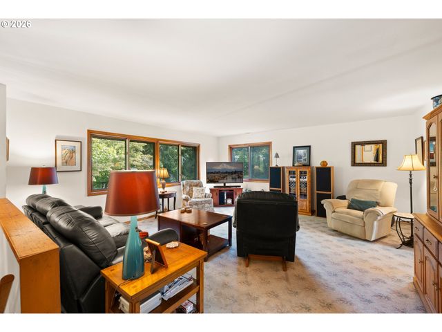 33512 Se HURLBURT Rd, Corbett, OR 97019