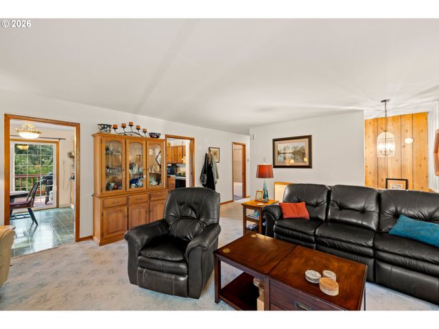 33512 Se HURLBURT Rd, Corbett, OR 97019