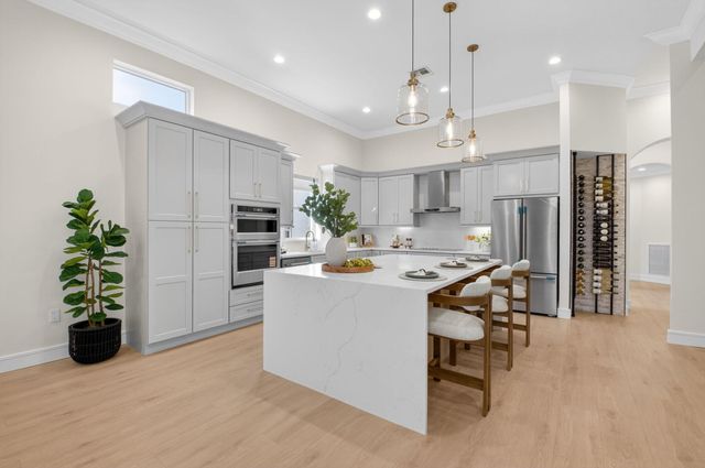 9722 Napoli Woods Lane, Delray Beach, FL 33446