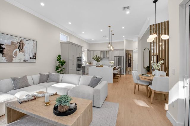 9722 Napoli Woods Lane, Delray Beach, FL 33446